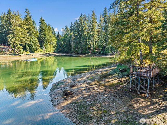 150 E Haskell Hill Road, Shelton, WA 98584