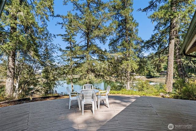 150 E Haskell Hill Road, Shelton, WA 98584