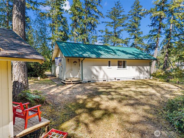 150 E Haskell Hill Road, Shelton, WA 98584