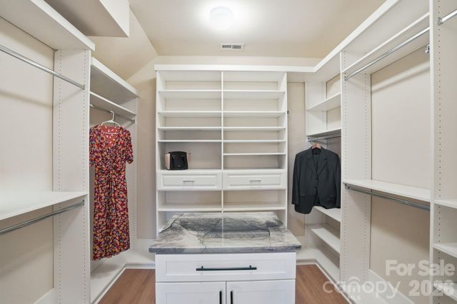 13314 Canterbury Castle Drive, Charlotte, NC 28273