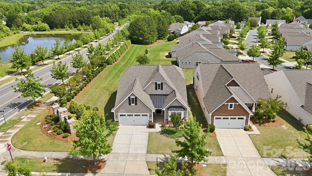 13314 Canterbury Castle Drive, Charlotte, NC 28273