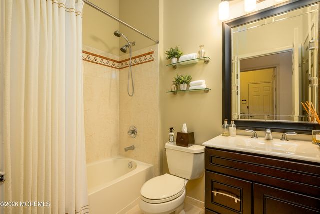 37 Inverness Lane, Jackson, NJ 08527
