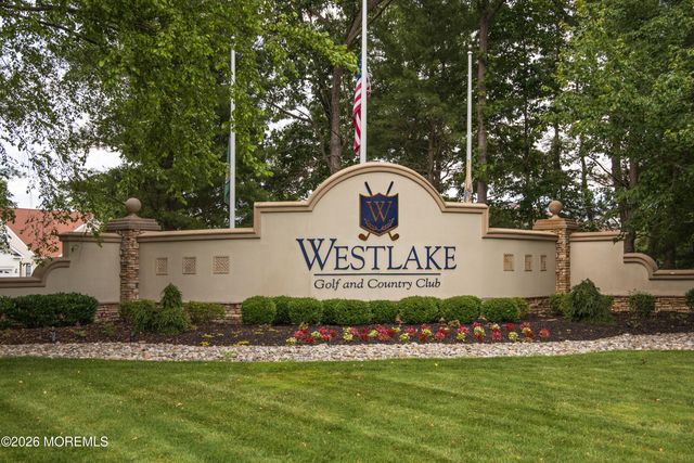37 Inverness Lane, Jackson, NJ 08527