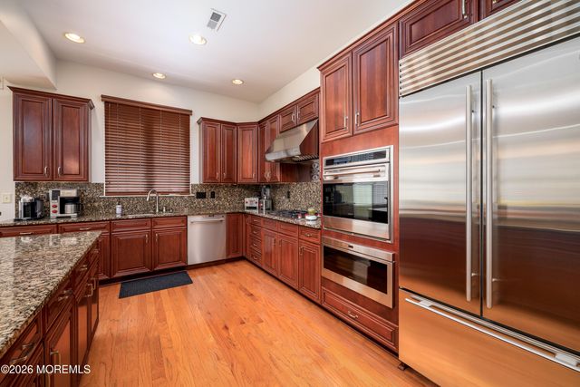 37 Inverness Lane, Jackson, NJ 08527