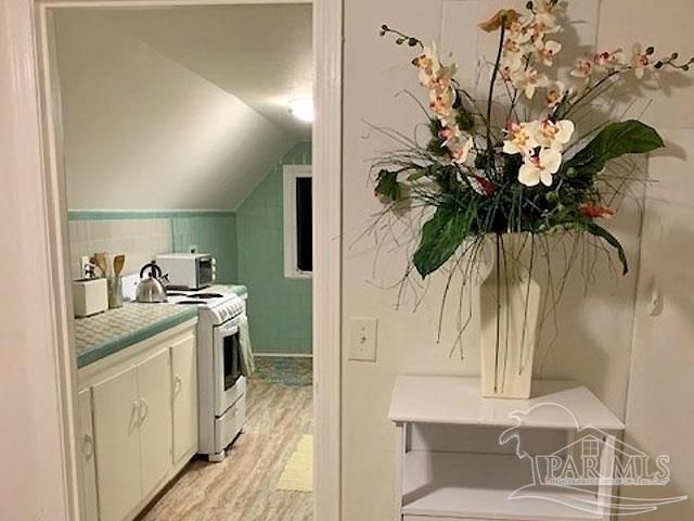 1300 E Mallory St, Pensacola, FL 32503