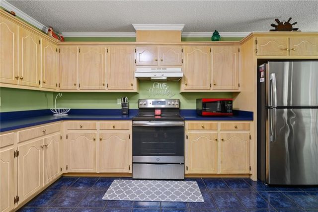 864 Country Lane, Axis, AL 36505