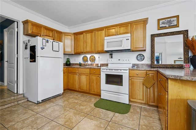 864 Country Lane, Axis, AL 36505