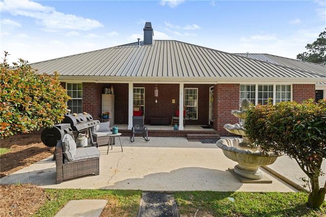 864 Country Lane, Axis, AL 36505