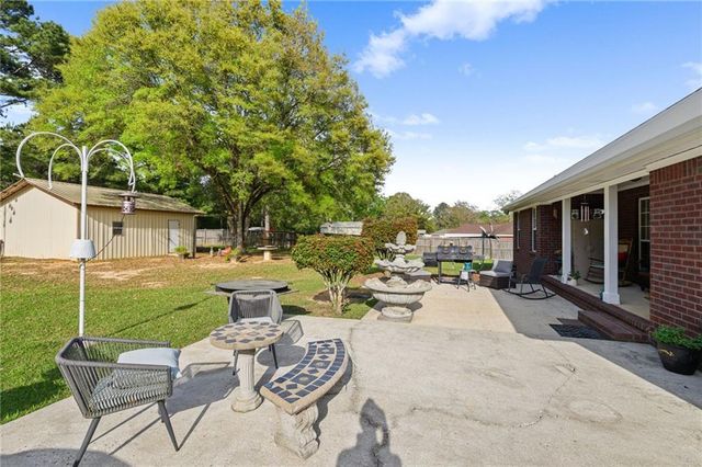 864 Country Lane, Axis, AL 36505