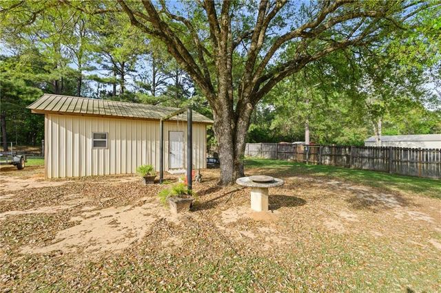 864 Country Lane, Axis, AL 36505