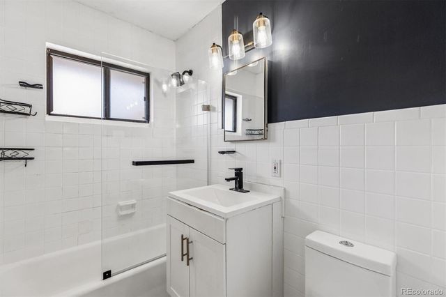 2725 S Zurich Court, Denver, CO 80236