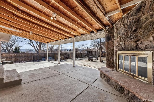 2725 S Zurich Court, Denver, CO 80236