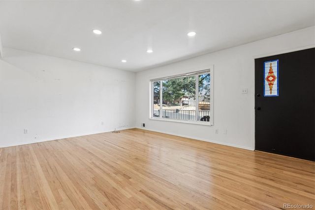 2725 S Zurich Court, Denver, CO 80236