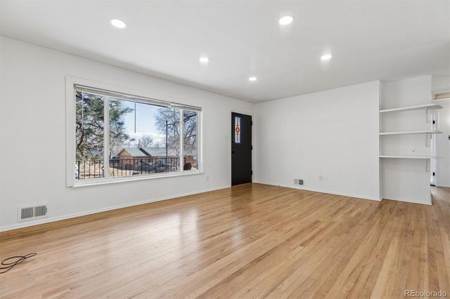 2725 S Zurich Court, Denver, CO 80236