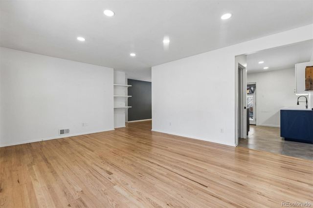 2725 S Zurich Court, Denver, CO 80236