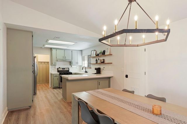 733 Prairie Ct, Galt, CA 95632