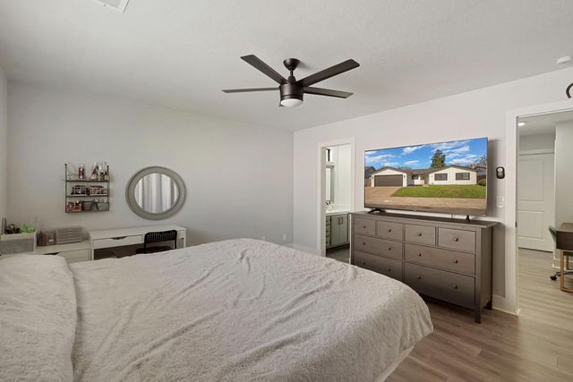 733 Prairie Ct, Galt, CA 95632