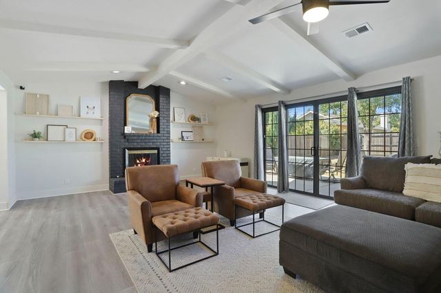 733 Prairie Ct, Galt, CA 95632