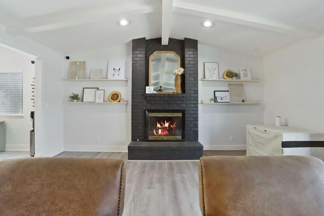 733 Prairie Ct, Galt, CA 95632