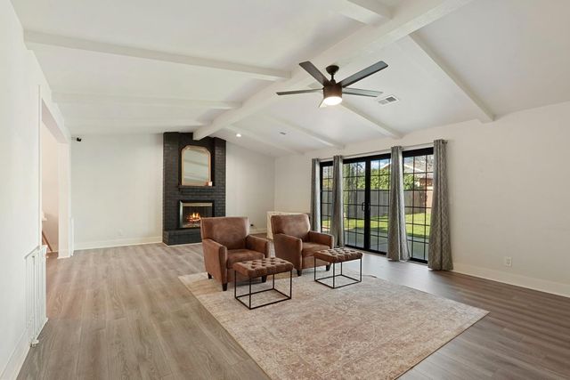 733 Prairie Ct, Galt, CA 95632