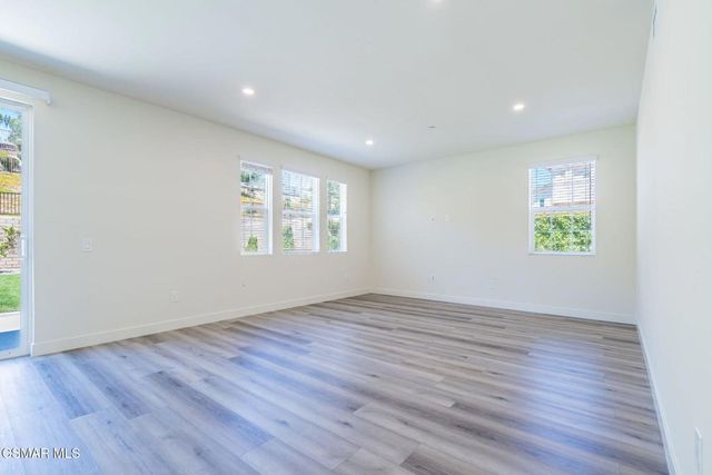 4683 Summit Avenue, Simi Valley, CA 93063