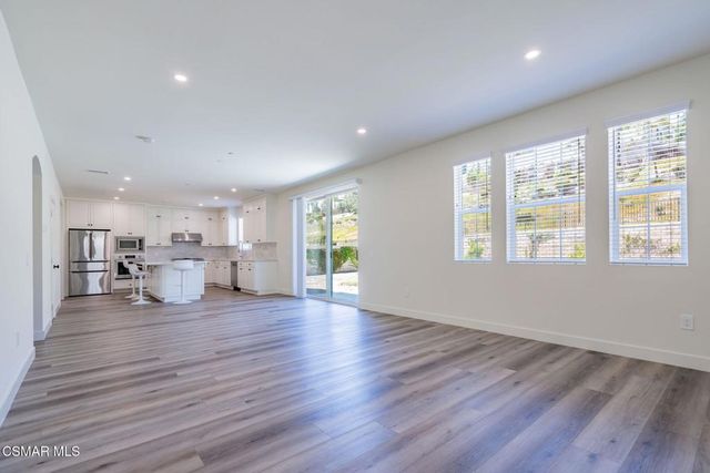 4683 Summit Avenue, Simi Valley, CA 93063