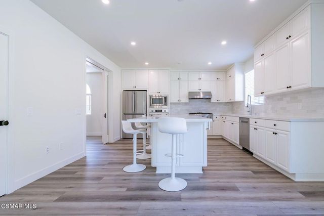 4683 Summit Avenue, Simi Valley, CA 93063