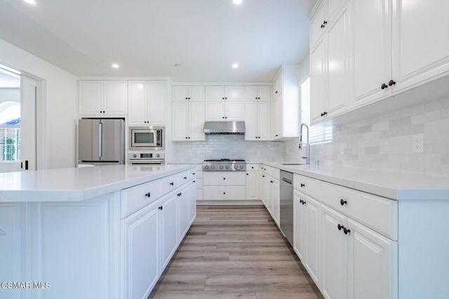 4683 Summit Avenue, Simi Valley, CA 93063