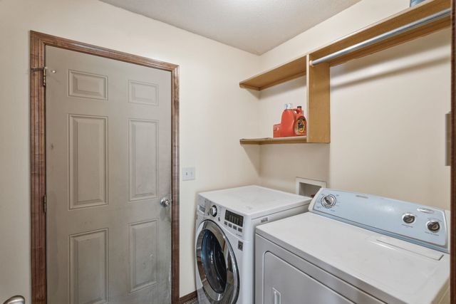 10902 W LANTANA ST, Wichita, KS 67205