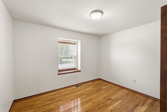 10902 W LANTANA ST, Wichita, KS 67205