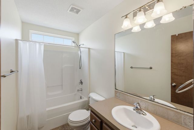 10902 W LANTANA ST, Wichita, KS 67205