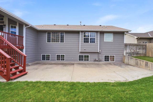 10902 W LANTANA ST, Wichita, KS 67205