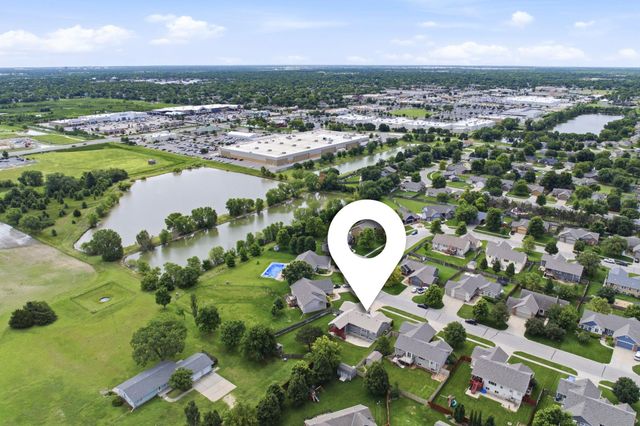 10902 W LANTANA ST, Wichita, KS 67205