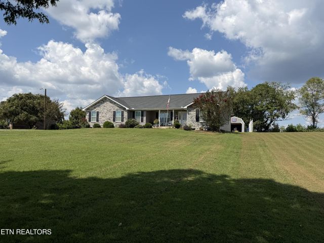2812 Vicksburg Lane, Strawberry Plains, TN 37871