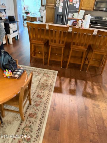 2812 Vicksburg Lane, Strawberry Plains, TN 37871