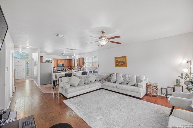 834 Point Crossing, San Antonio, TX 78253