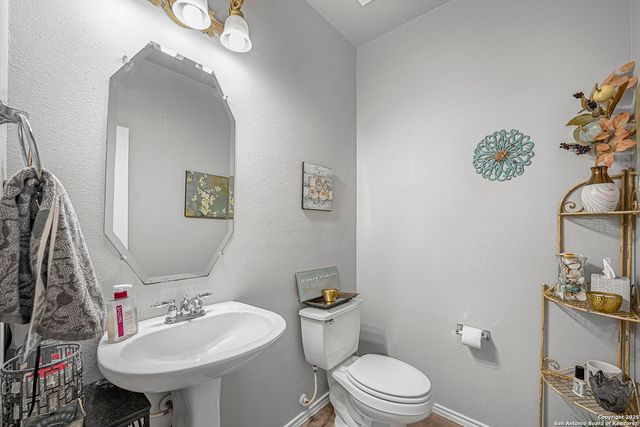 834 Point Crossing, San Antonio, TX 78253