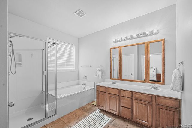 834 Point Crossing, San Antonio, TX 78253