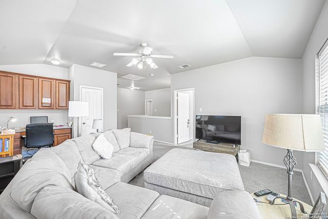 834 Point Crossing, San Antonio, TX 78253