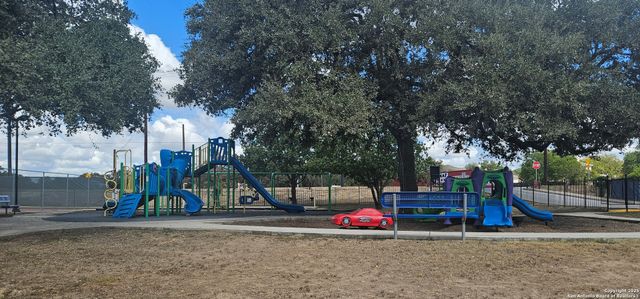 834 Point Crossing, San Antonio, TX 78253