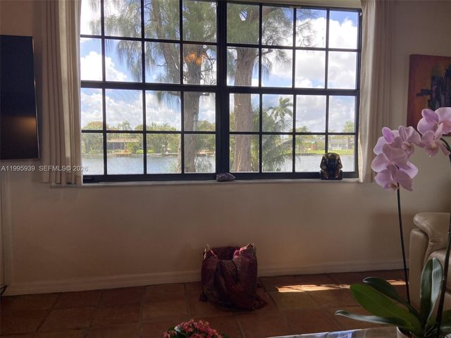 10361 Juniper Ct 10361, Pembroke Pines, FL 33026