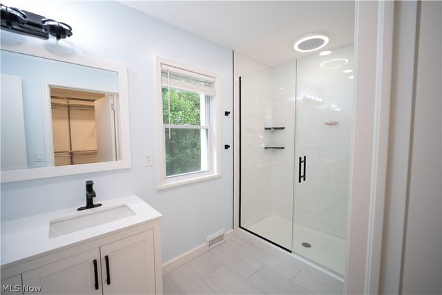 3130 Silver Lake Boulevard, Silver Lake, OH 44224