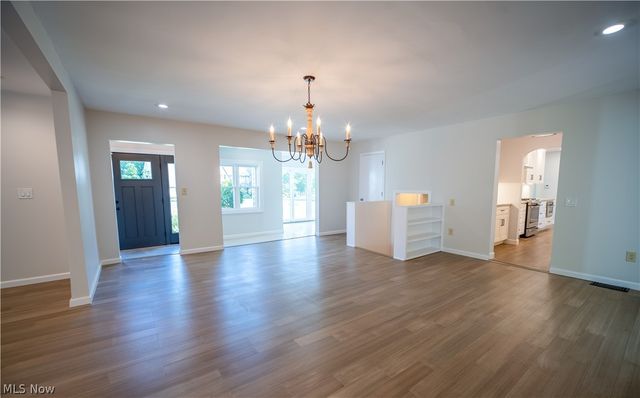 3130 Silver Lake Boulevard, Silver Lake, OH 44224