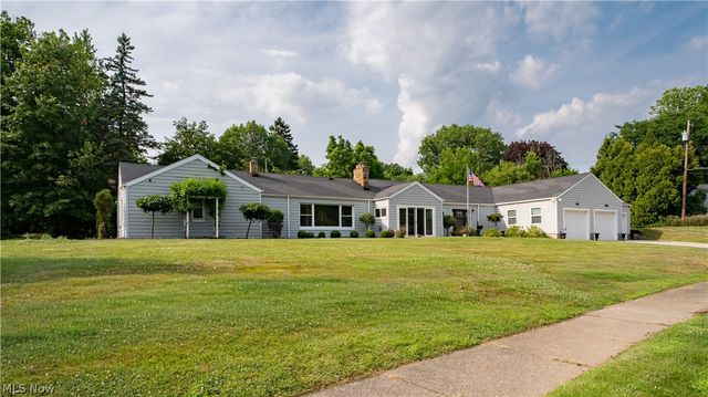 3130 Silver Lake Boulevard, Silver Lake, OH 44224