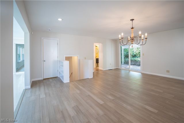 3130 Silver Lake Boulevard, Silver Lake, OH 44224
