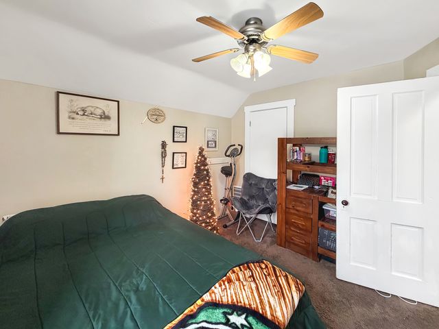 1607 S Highland Avenue, Freeport, IL 61032