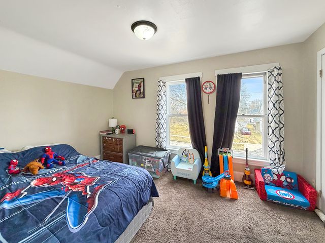 1607 S Highland Avenue, Freeport, IL 61032