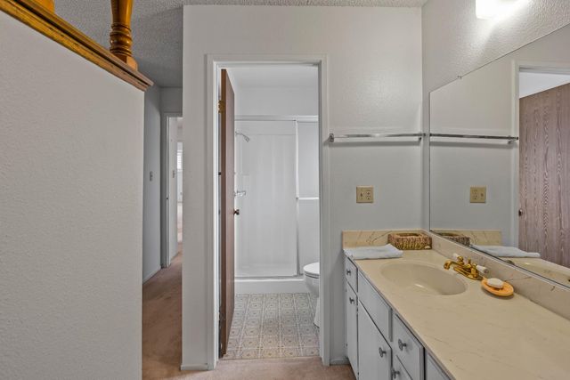 8003 Independence Ave, Stockton, CA 95209