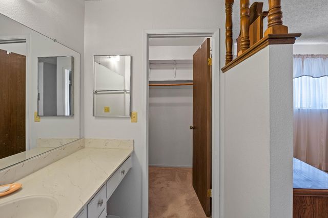 8003 Independence Ave, Stockton, CA 95209