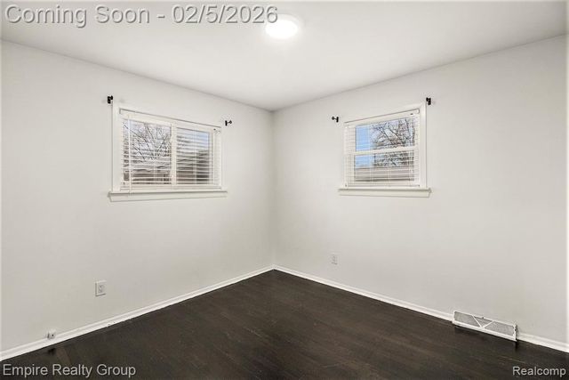 6320 Evangeline, Dearborn Heights, MI 48127